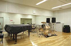 音楽スタジオ1の室内風景