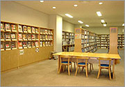 メディアプラザの図書コーナー